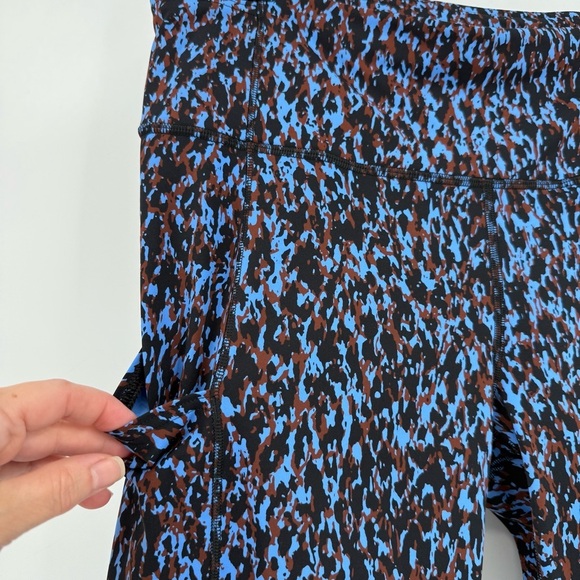 Lululemon Fast and Free High-Rise Tight 25" Leopard Camo Blue Nile Multi Size 10 - Picture 9 of 12